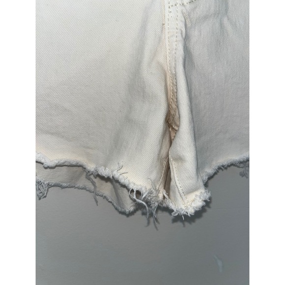 Universal Threads High Rise Cutoff Denim Shorts Cream White Size 4 - Picture 3 of 6